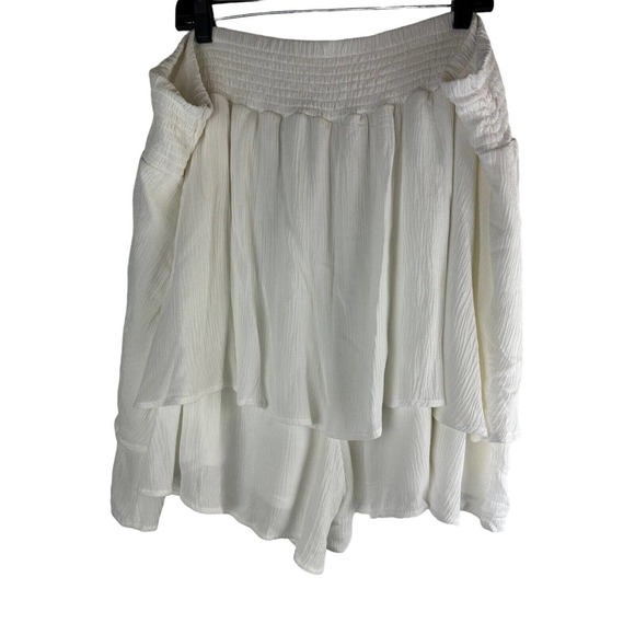 NWT Torrid 3.5 Inch Short Gauze High-Rise Ruffle Hem Shorts Plus Size 5X 28 - Picture 2 of 10